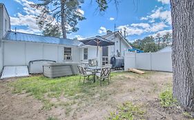 Charming Bridgeton Condo About 2 Mi To Long Lake!